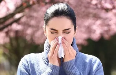 Curenje nosa – kako razlikovati prehladu od alergije